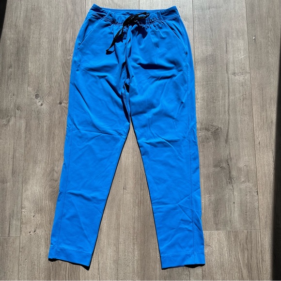 lululemon athletica Pants - Lululemon Jet crop (slim) - size 4